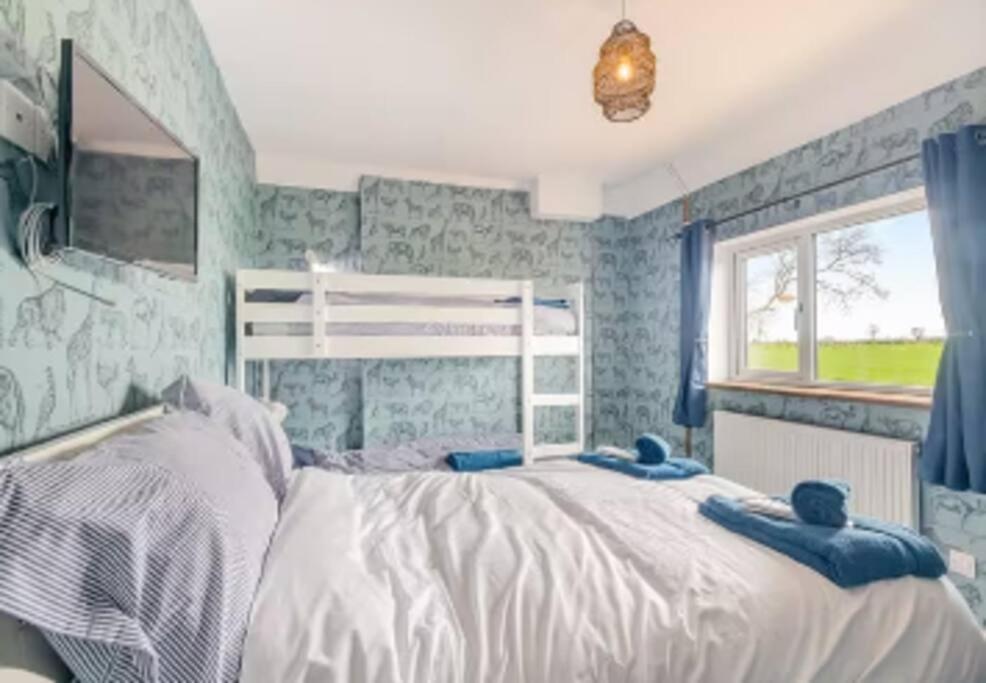 Covehithe House-Coastal Luxury- Sleeps 12-With Huge Swimspa! Wrentham Exterior photo