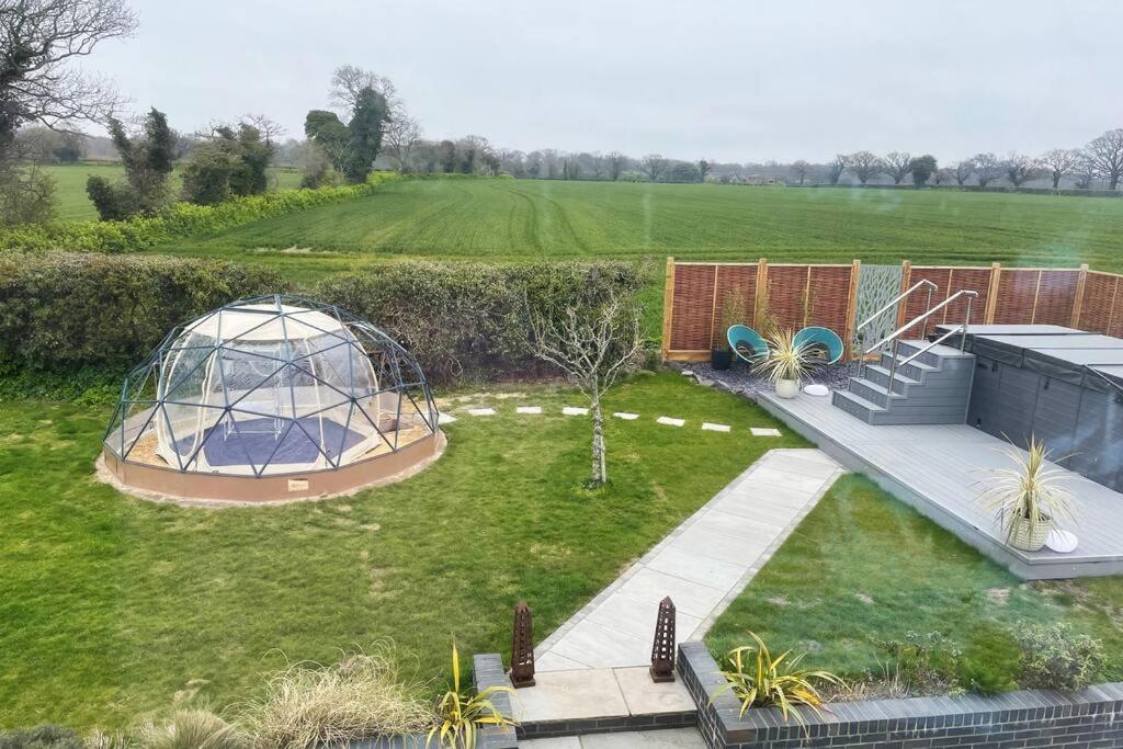 Covehithe House-Coastal Luxury- Sleeps 12-With Huge Swimspa! Wrentham Exterior photo